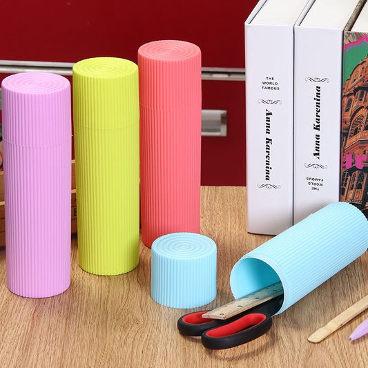 ESTUCHE PLÁSTICO PARA UTENSILIOS DENTALES